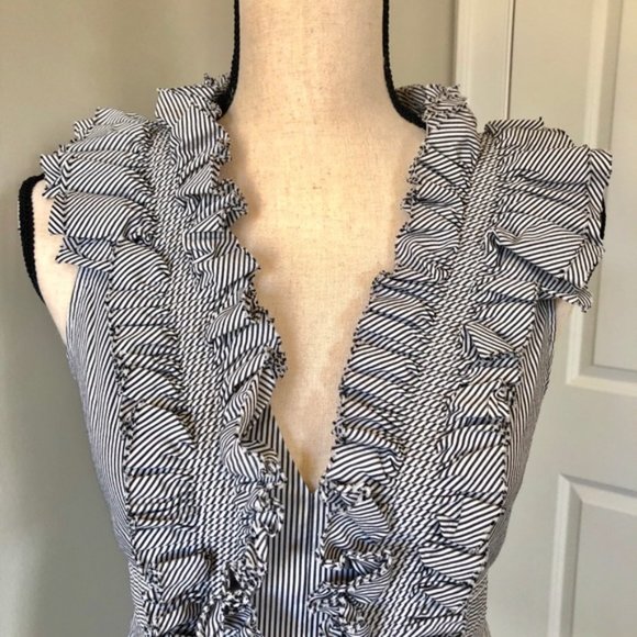 ✨BCBG striped Poplin Dress✨ - Picture 4 of 5